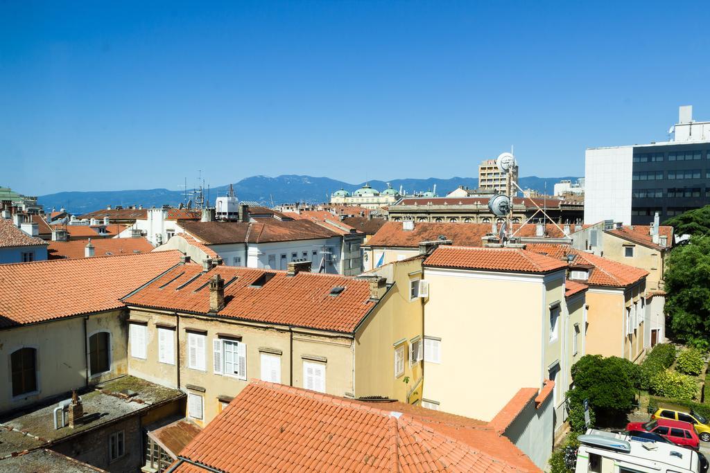 Apartment Mia Рийека Екстериор снимка